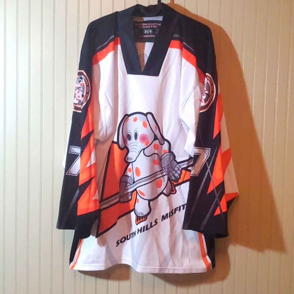 White hockey jersey XL